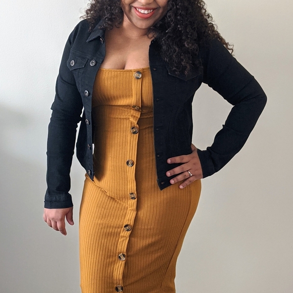 Dress - Picture 3 of 3